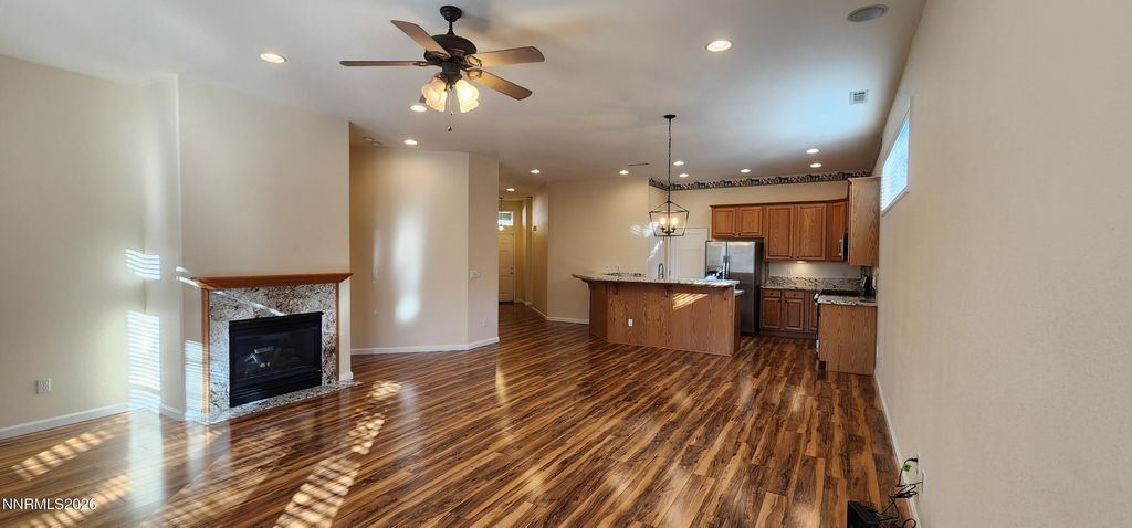 Image 11 of property listing at 474 Sierra Leaf Circle, Reno, NV 89511