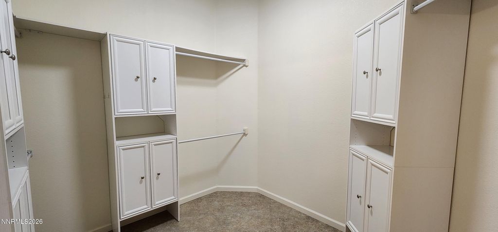 Image 13 of property listing at 474 Sierra Leaf Circle, Reno, NV 89511