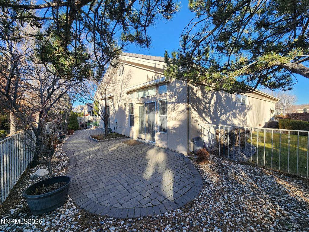 Image 2 of property listing at 474 Sierra Leaf Circle, Reno, NV 89511
