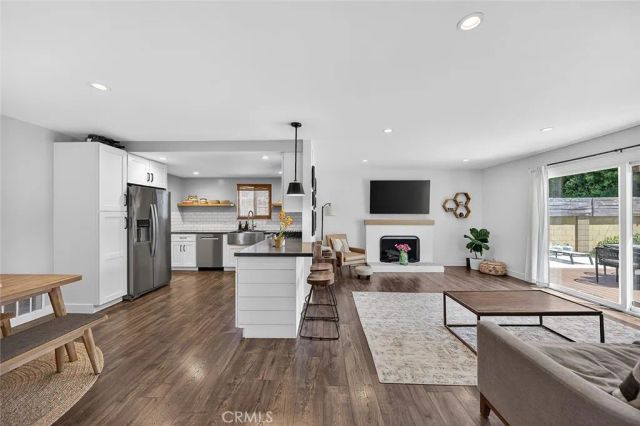 5832 Middlecoff, Huntington Beach, CA 92649