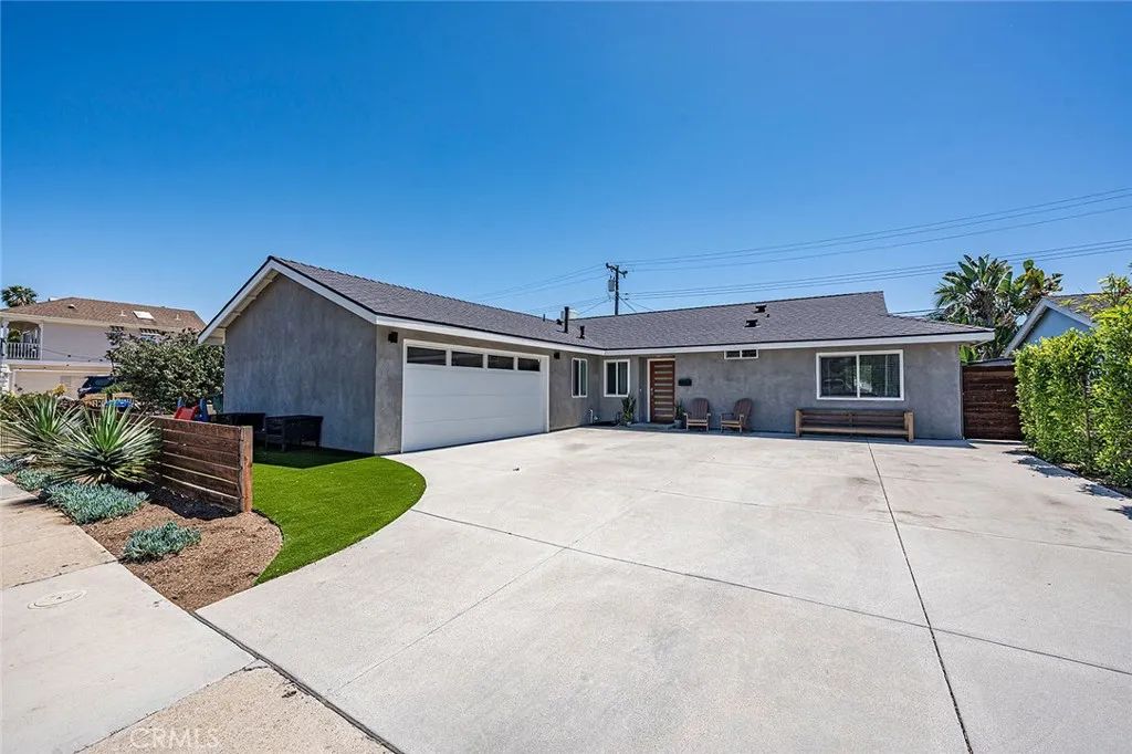 5832 Middlecoff, Huntington Beach, CA 92649