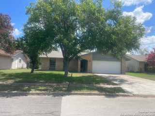 5638 Green Manor St, San Antonio, TX 78223