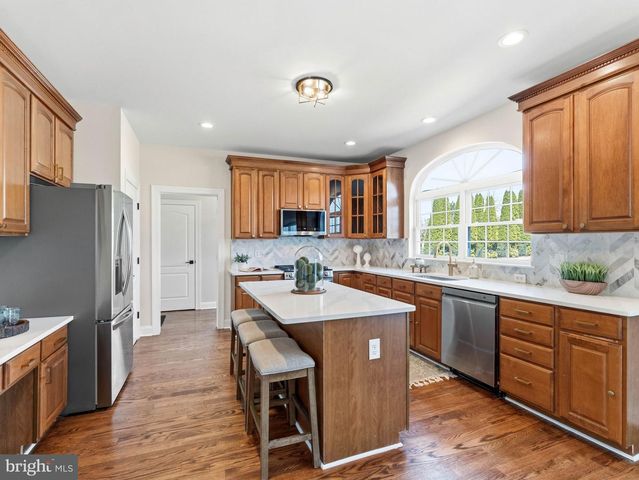 212 EAGLE CT, Swedesboro, NJ 08085
