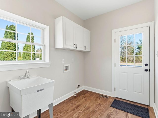 212 EAGLE CT, Swedesboro, NJ 08085