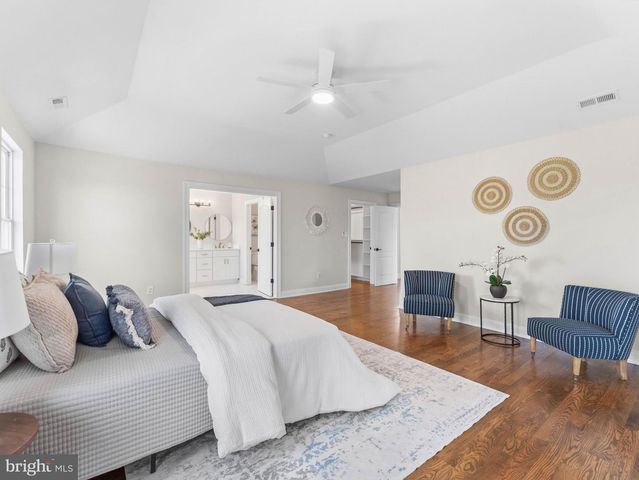 212 EAGLE CT, Swedesboro, NJ 08085