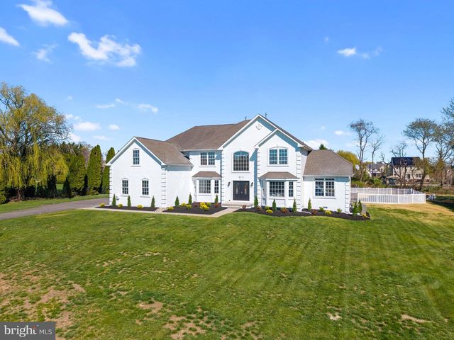 212 EAGLE CT, Swedesboro, NJ 08085