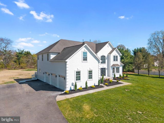 212 EAGLE CT, Swedesboro, NJ 08085
