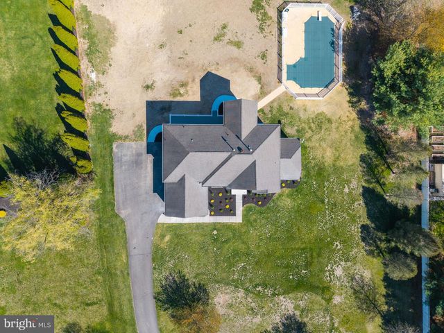 212 EAGLE CT, Swedesboro, NJ 08085