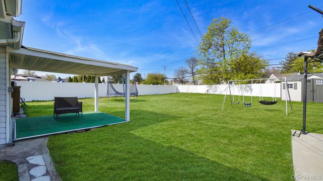 63 Blacksmith Road, Levittown, NY 11756