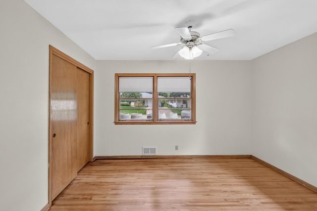 1345 Smith Avenue S, West Saint Paul, MN 55118