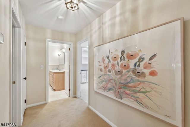 27 Oak Pl, North Caldwell Boro, NJ 07006