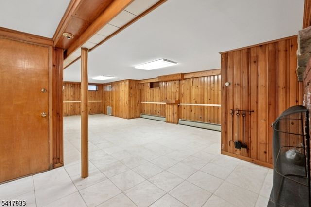 27 Oak Pl, North Caldwell Boro, NJ 07006