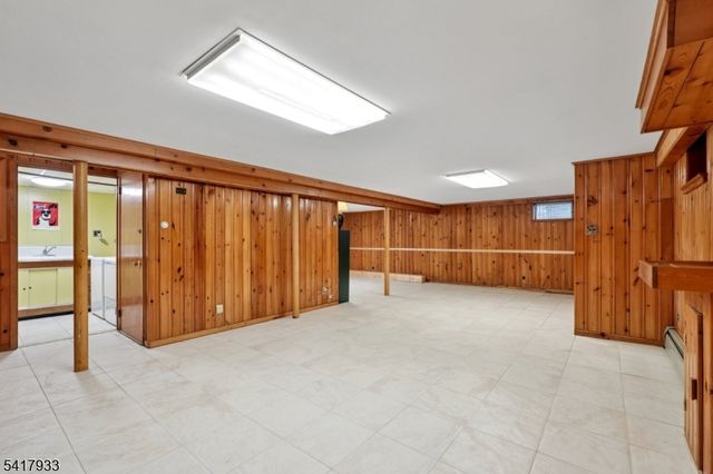 27 Oak Pl, North Caldwell Boro, NJ 07006