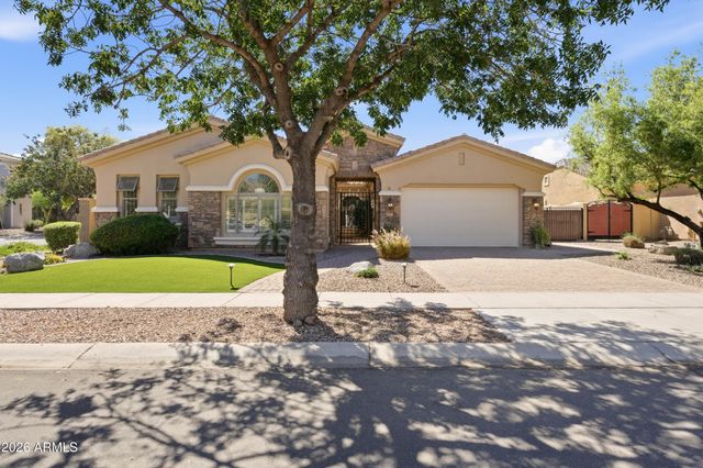 4309 E MAPLEWOOD Court, Gilbert, AZ 85297