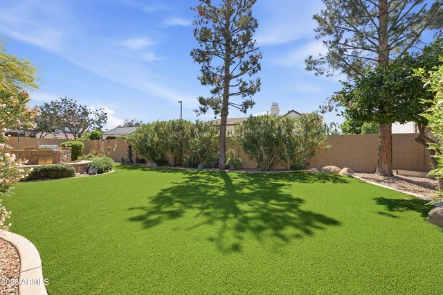 4309 E MAPLEWOOD Court, Gilbert, AZ 85297