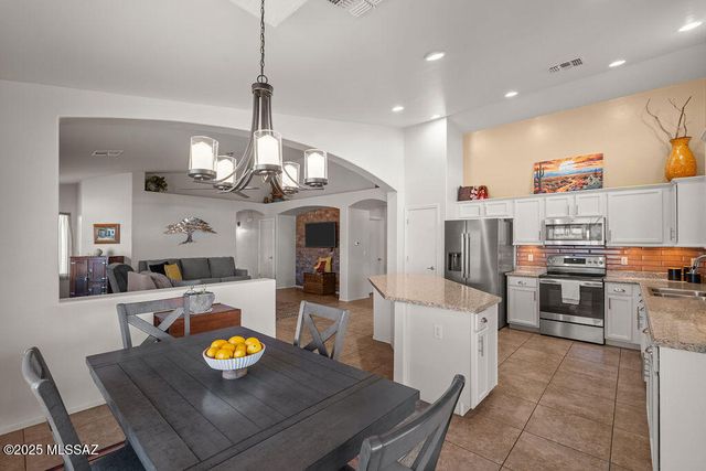 1518 N Via Mazatlan, Green Valley, AZ 85614