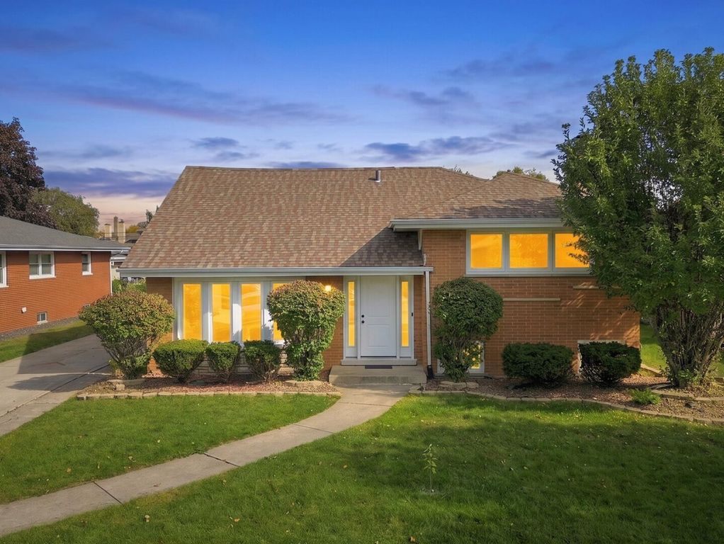10029 Kedvale Avenue, Oak Lawn, IL 60453 — exterior