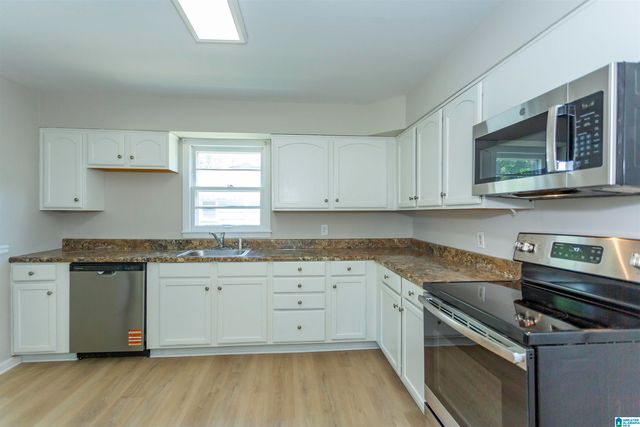111 JUNE AVENUE, Hueytown, AL 35023