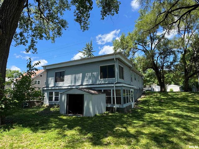 2039 N GALE Avenue, Peoria, IL 61604