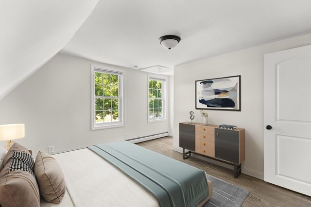 33 White St, Raynham, MA 02767