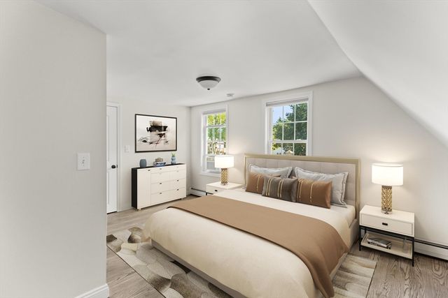 33 White St, Raynham, MA 02767