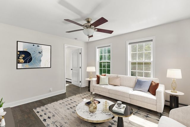 33 White St, Raynham, MA 02767