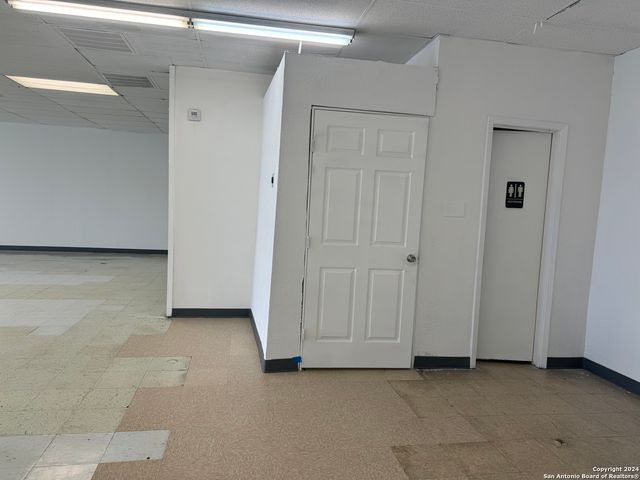 13327 Nacogdoches 6 & 7, San Antonio, TX 78217