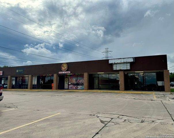 13327 Nacogdoches 6 & 7, San Antonio, TX 78217