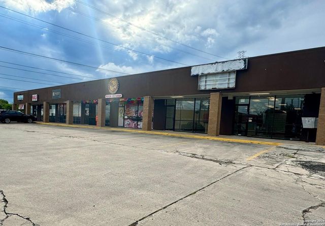 13327 Nacogdoches 6 & 7, San Antonio, TX 78217