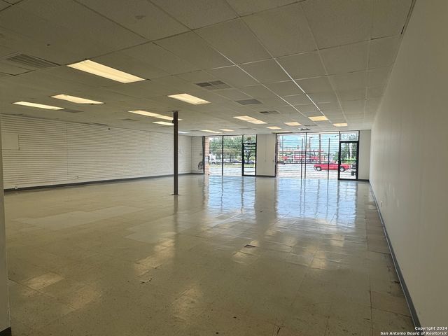 13327 Nacogdoches 6 & 7, San Antonio, TX 78217