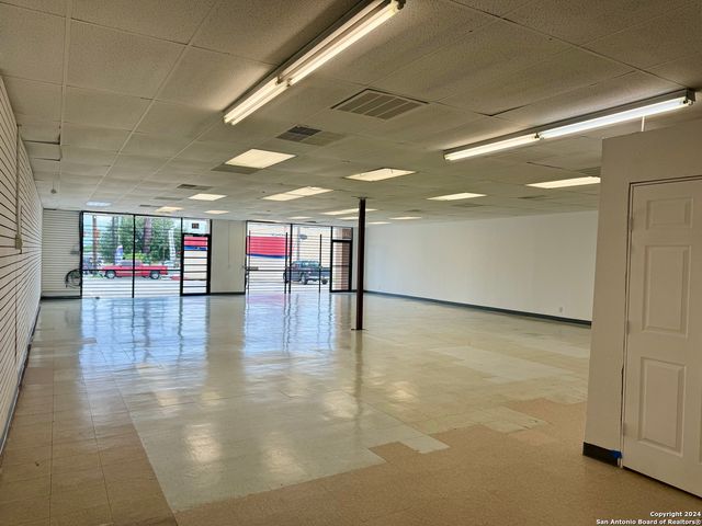 13327 Nacogdoches 6 & 7, San Antonio, TX 78217