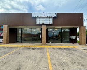 13327 Nacogdoches 6 & 7, San Antonio, TX 78217