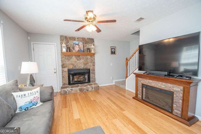 67 Roger Arnold Road, Grantville, GA 30220