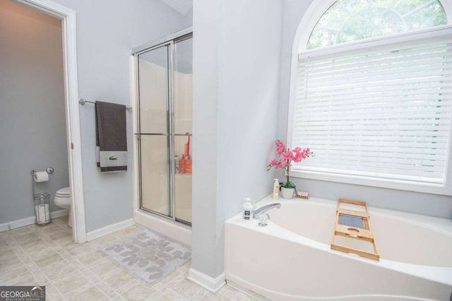 67 Roger Arnold Road, Grantville, GA 30220