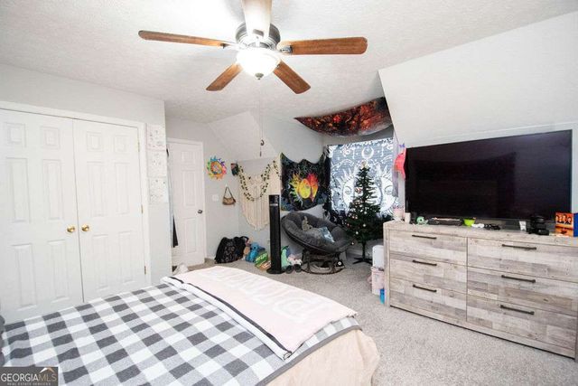 67 Roger Arnold Road, Grantville, GA 30220