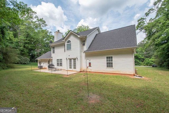 67 Roger Arnold Road, Grantville, GA 30220