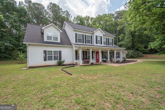 67 Roger Arnold Road, Grantville, GA 30220