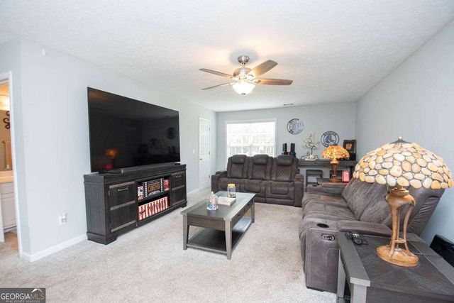 67 Roger Arnold Road, Grantville, GA 30220