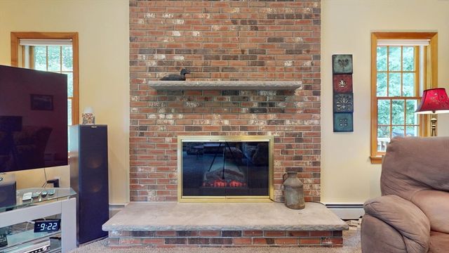 17 James Ave, Middleton, MA 01949