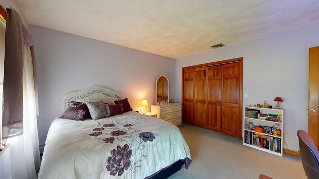 17 James Ave, Middleton, MA 01949