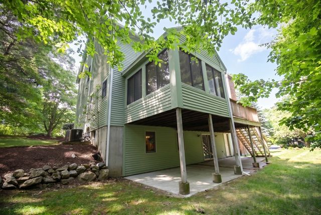 17 James Ave, Middleton, MA 01949