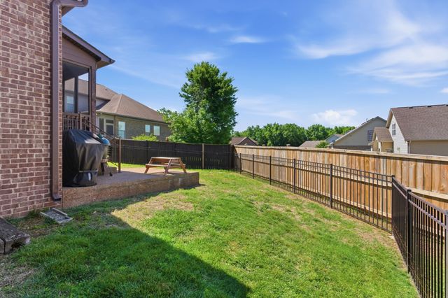 209 Karen Dr, Mount Juliet, TN 37122