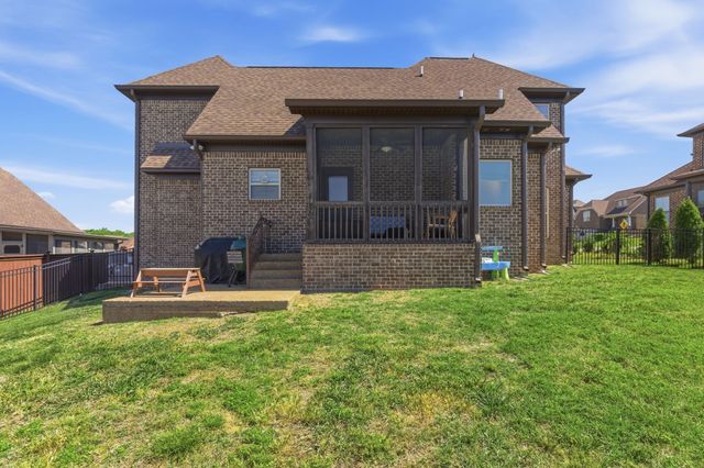 209 Karen Dr, Mount Juliet, TN 37122
