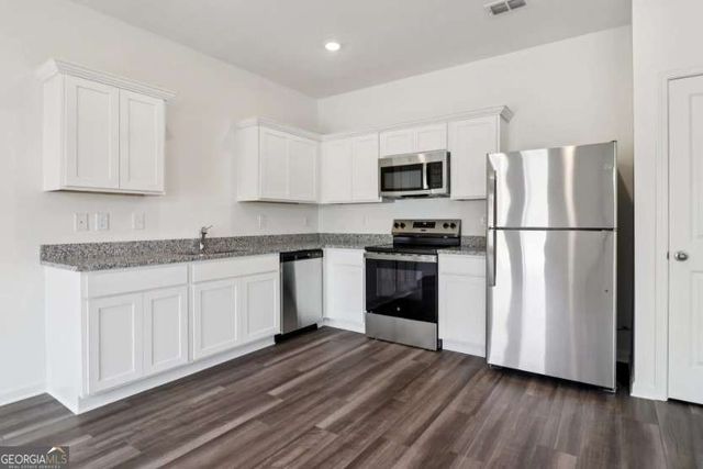 3004 Osier Circle 83, Douglasville, GA 30135