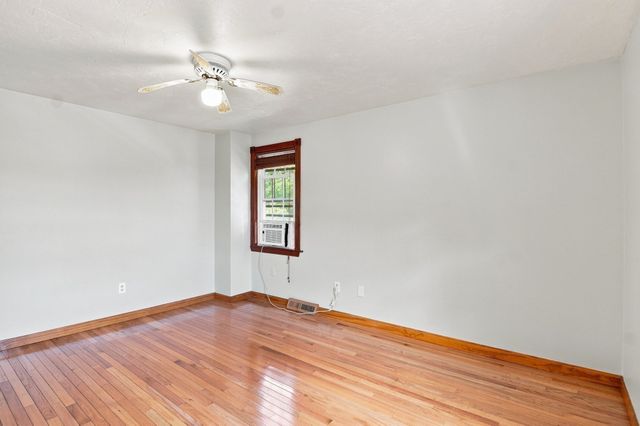 30 Parsons Hill Dr, Worcester, MA 01603
