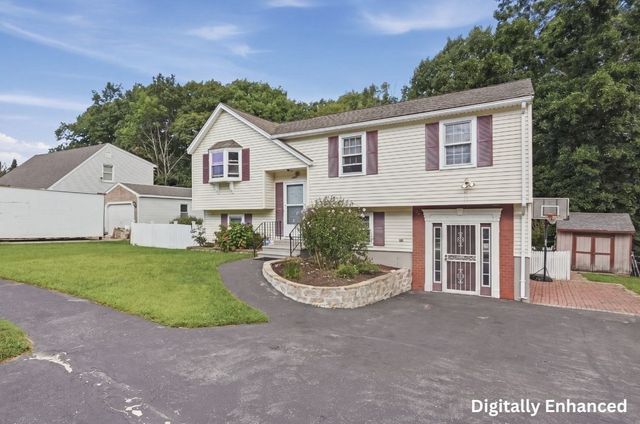 30 Parsons Hill Dr, Worcester, MA 01603