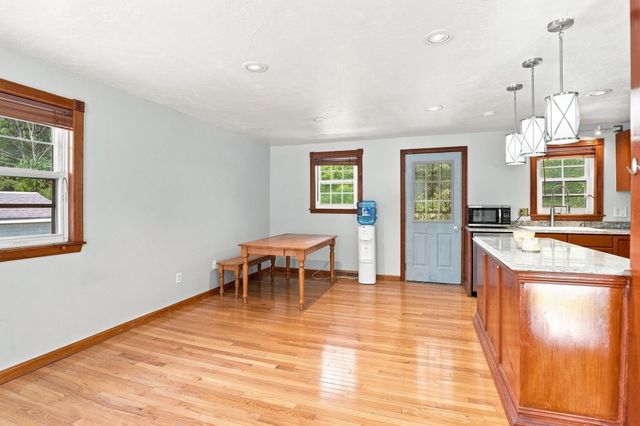 30 Parsons Hill Dr, Worcester, MA 01603