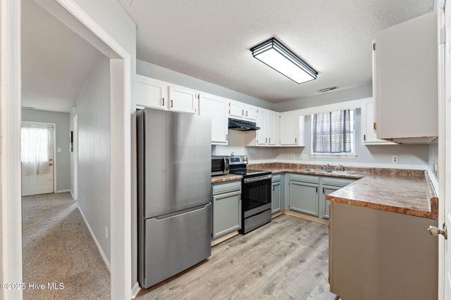 3003 E Windgate Court, Jacksonville, NC 28546