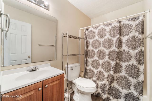 3003 E Windgate Court, Jacksonville, NC 28546