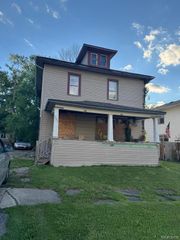 960 Vosburg Street, Flint, MI 48503